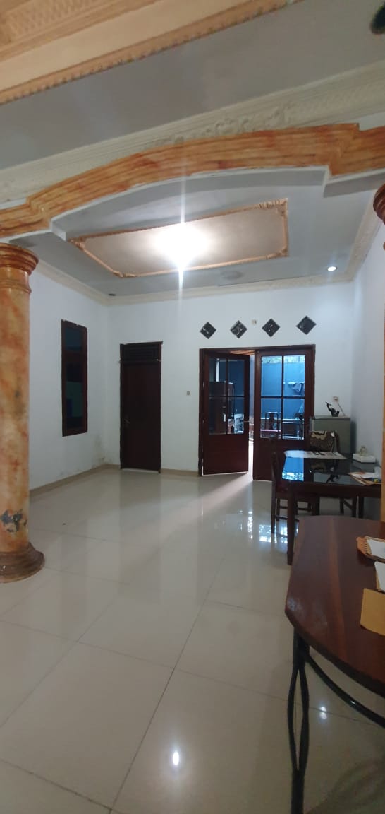 Disewakan Rumah di Katalya Jakarta Barat